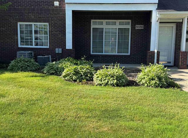 Property Photo: 5686 Acorn Lane MI 48314