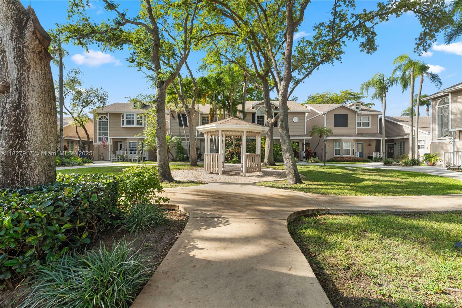 Property Photo: 12201 SW 148th St 601 FL 33186