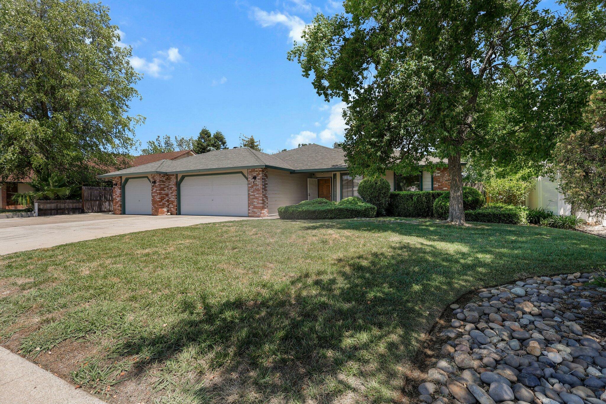 Property Photo: 2820 Howard Drive CA 96001