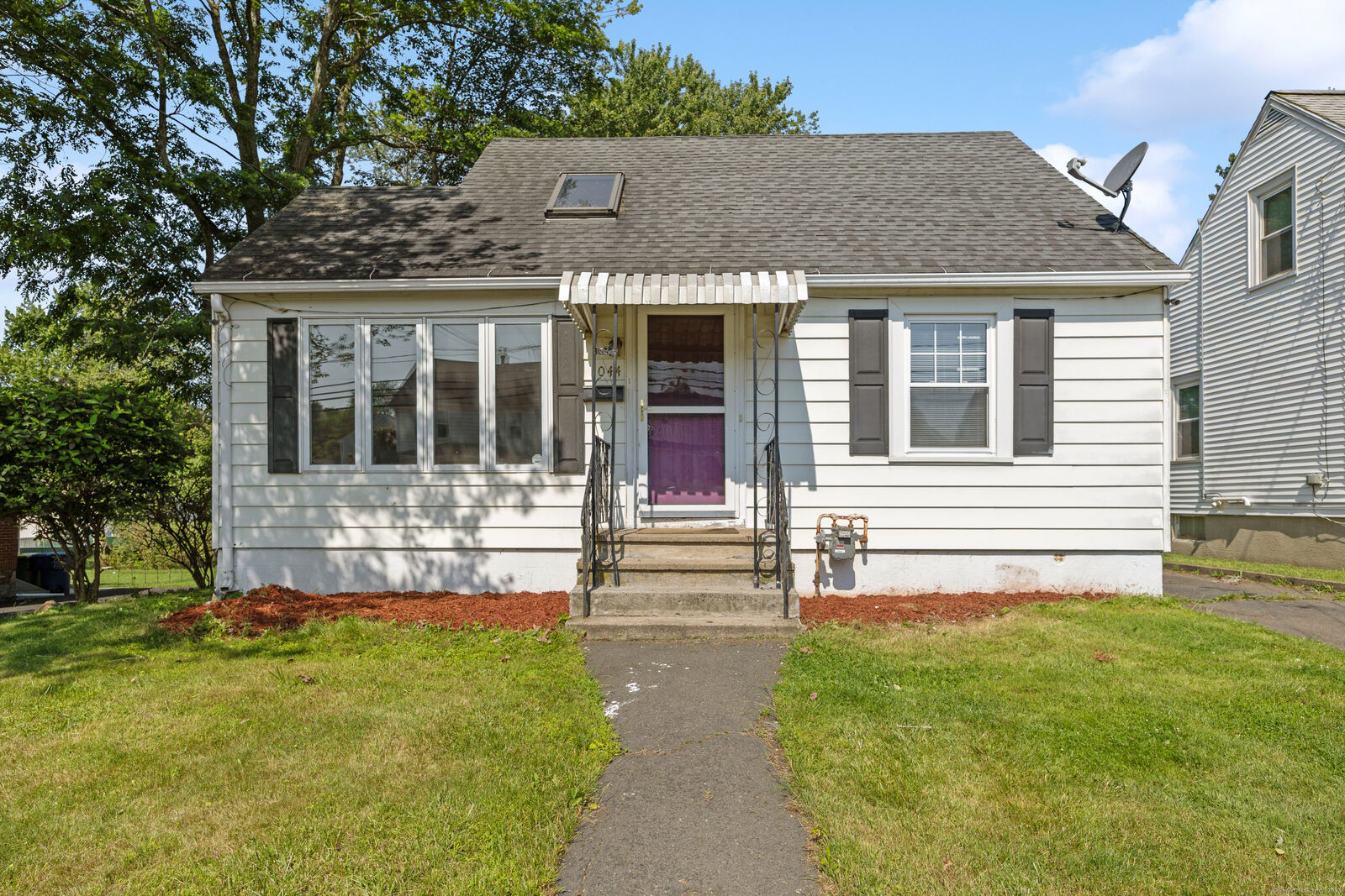 Property Photo:  1044 Highland Avenue  CT 06708 