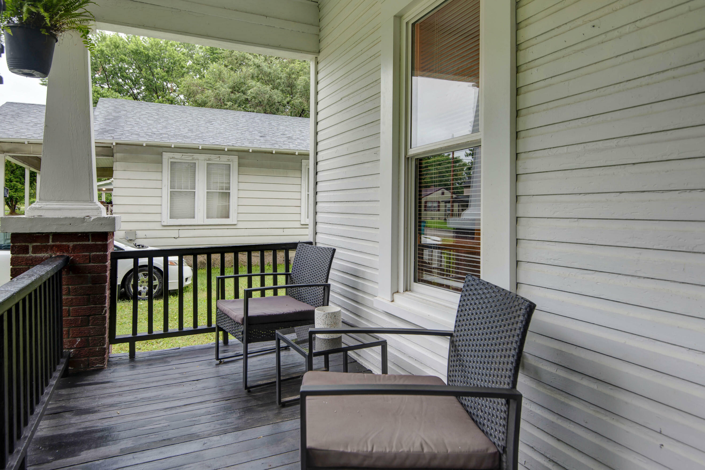 Property Photo:  1510 E McDaniel Street  MO 65802 