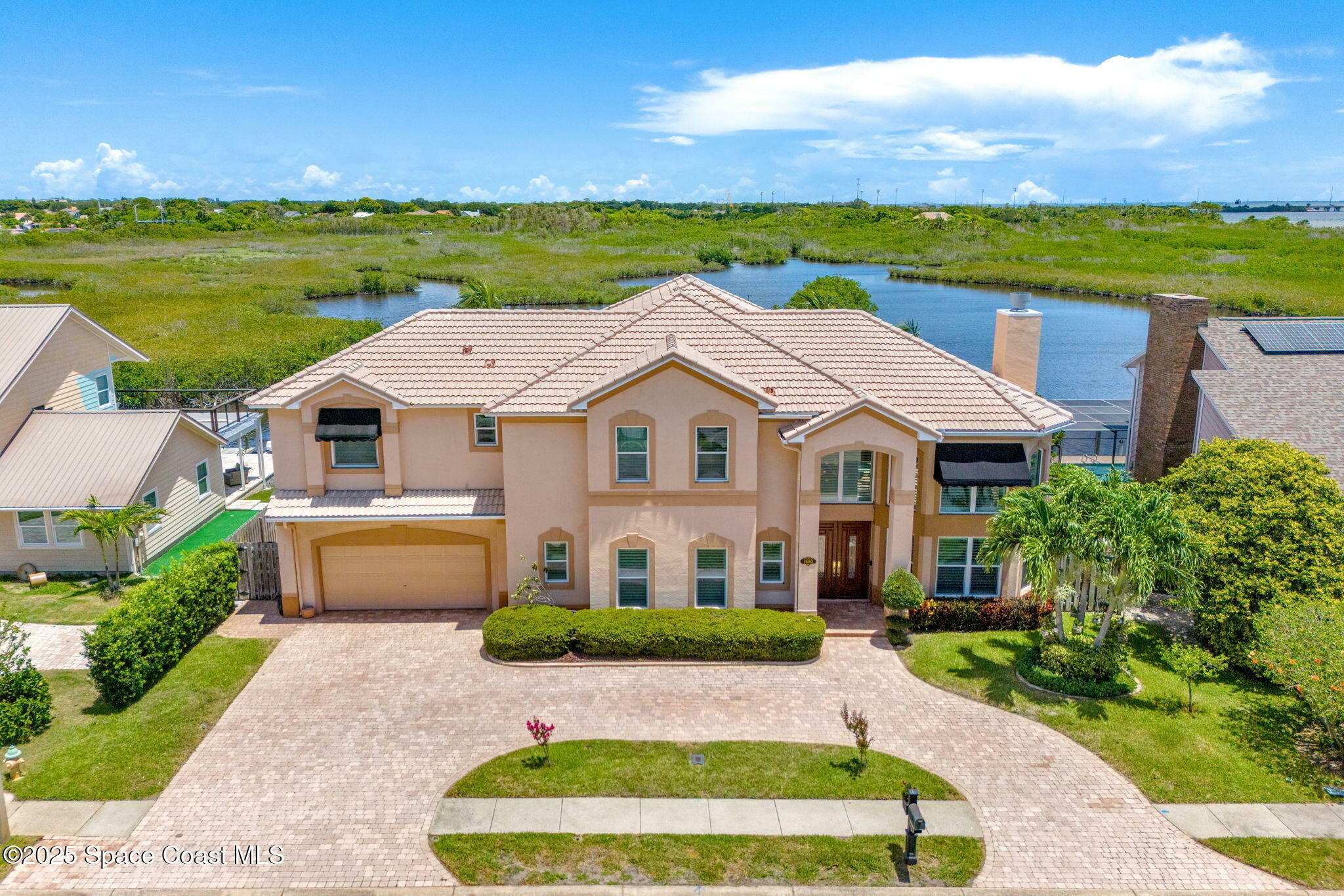 Property Photo: 1660 Sandpiper Street FL 32952