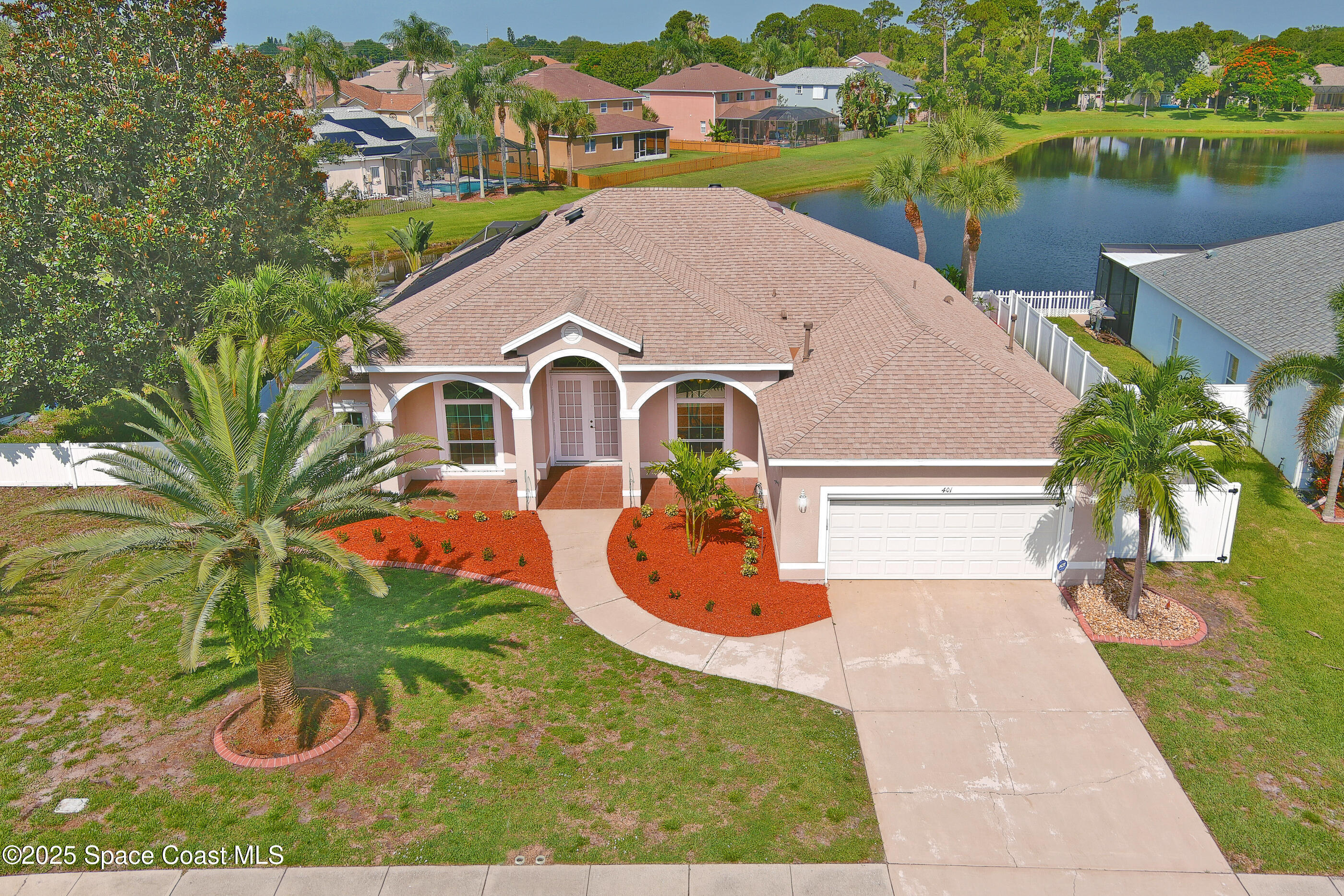 Property Photo: 401 Stonehenge Circle FL 32955