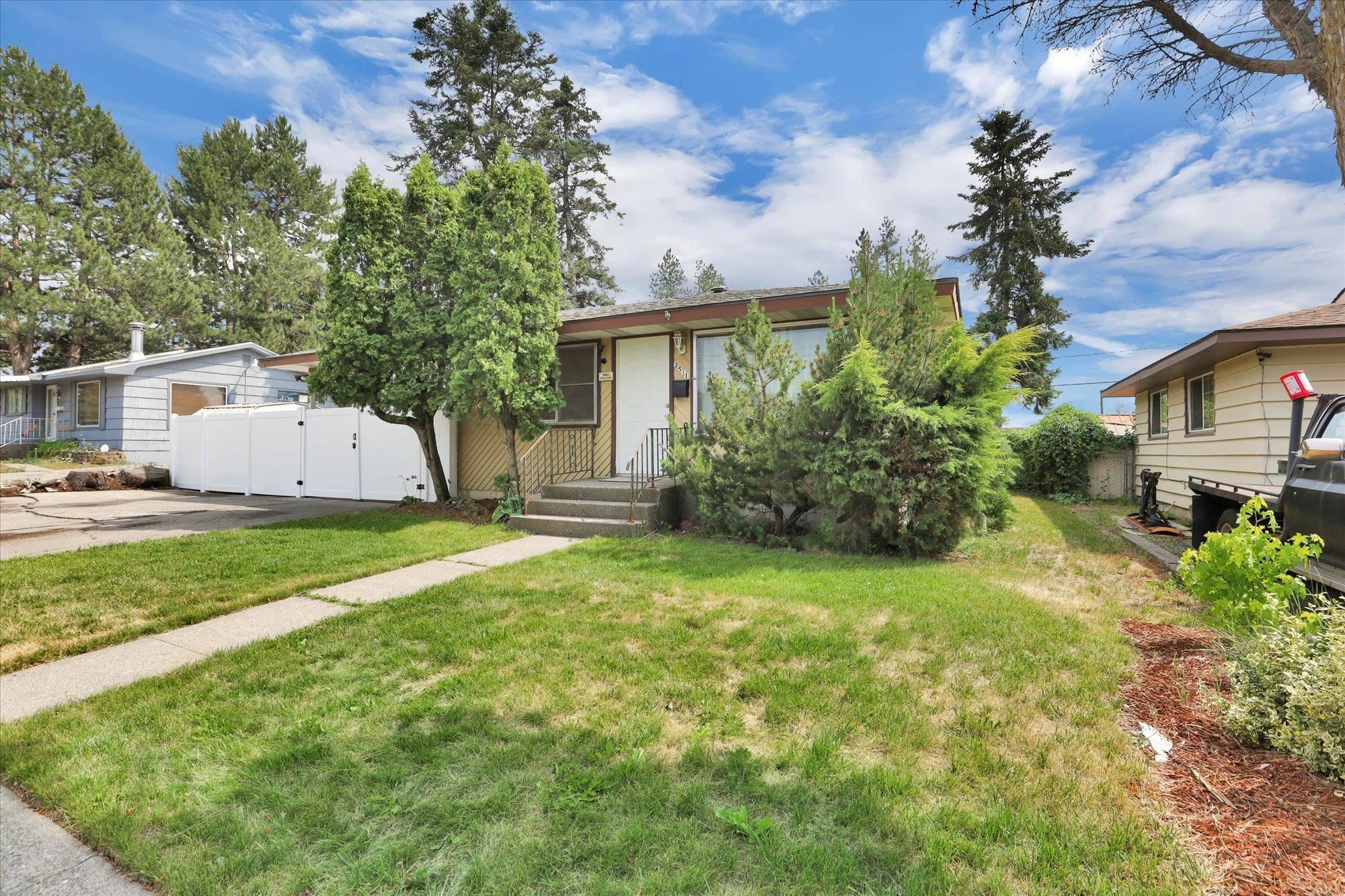 Property Photo: 3511 W Francis Ave WA 99205