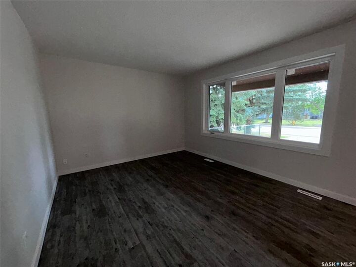 Photo de la propriété: 11357 Clark Drive B SK S9A 3P6