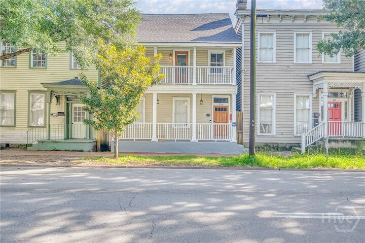 Property Photo: 216 W Henry Street GA 31401