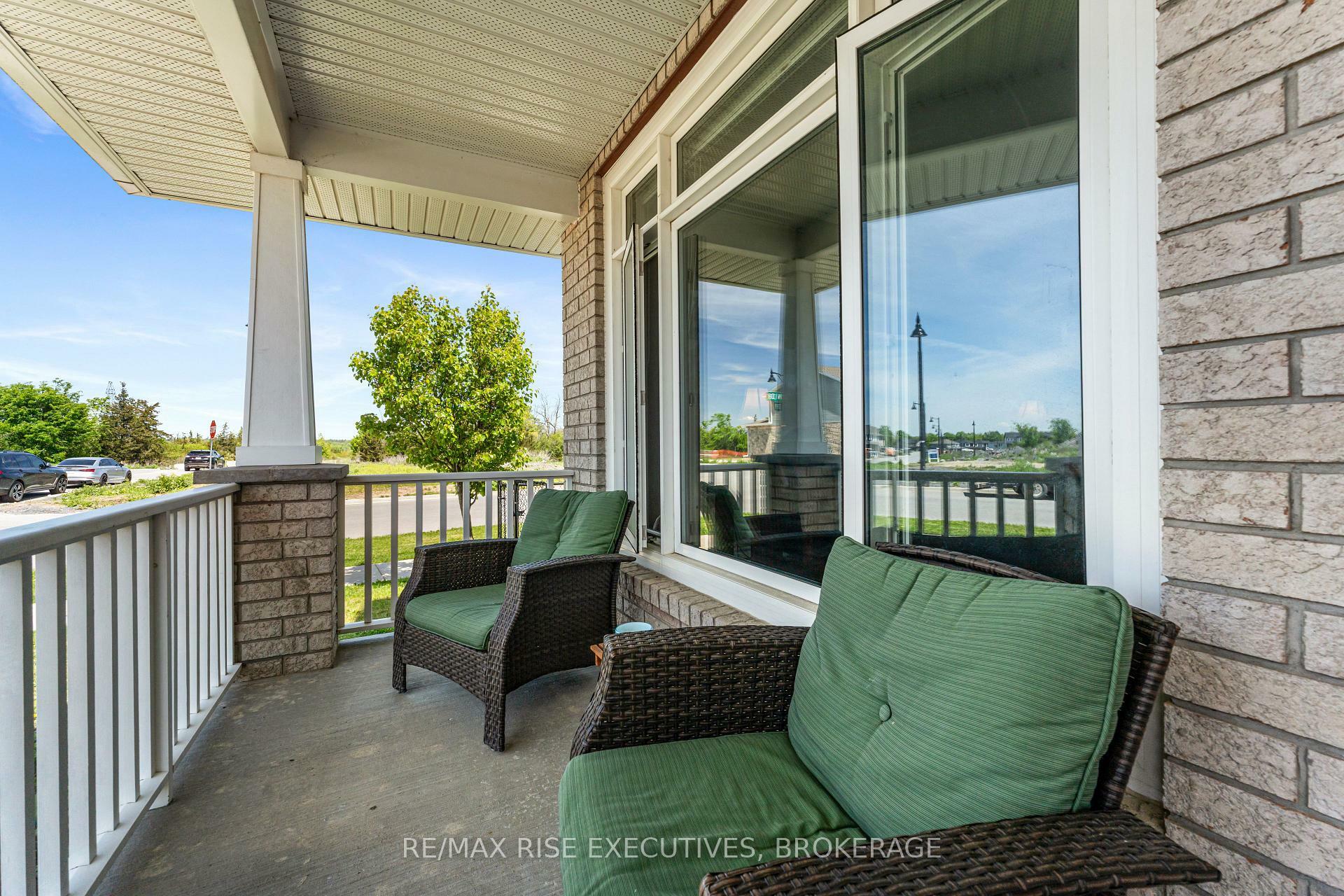 Property Photo: 1118 Woodhaven Drive ON K7P 0R7