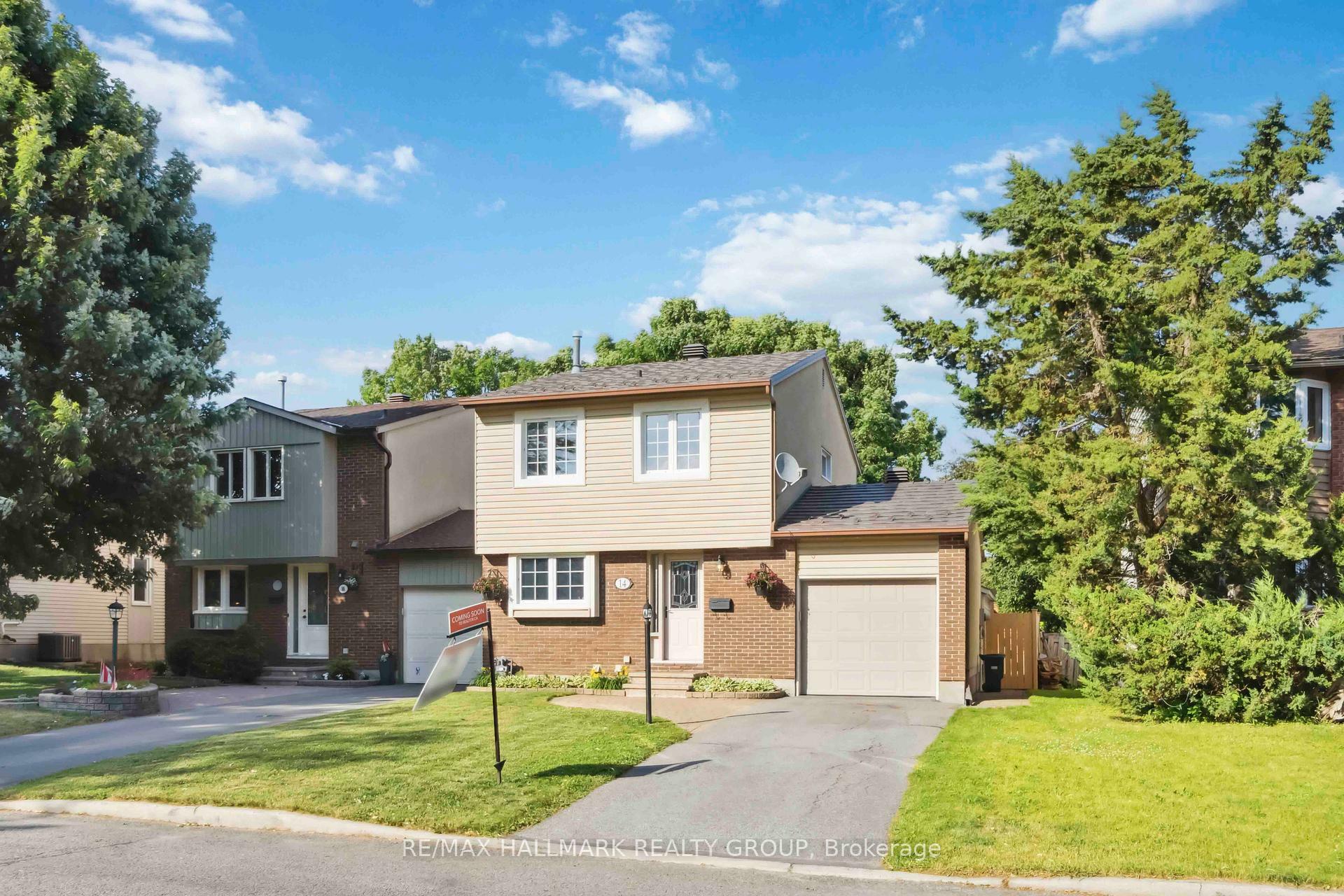 14 Whelan Drive  Barrhaven ON K2J 2J9 photo
