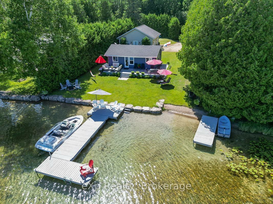 Property Photo: 135 Lakeview Road ON N0H 1G0