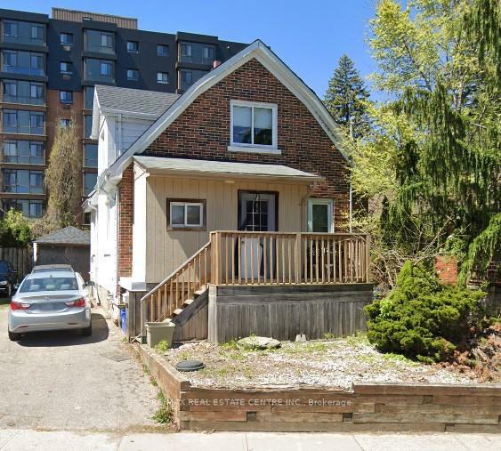 181 Regina Street N  Waterloo ON N2J 3B4 photo