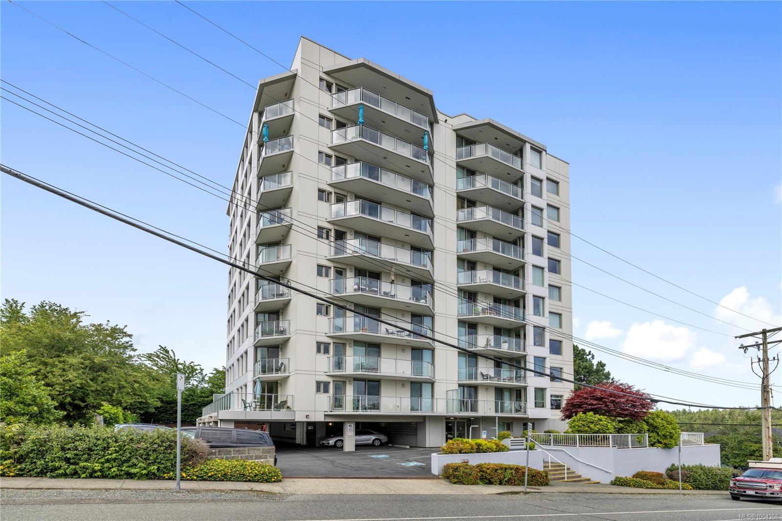 Property Photo: 220 Townsite Rd 202 BC V9S 5S8