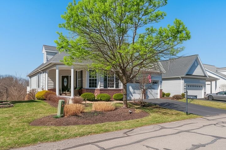 Property Photo:  261 Patriot Lane  PA 15042 