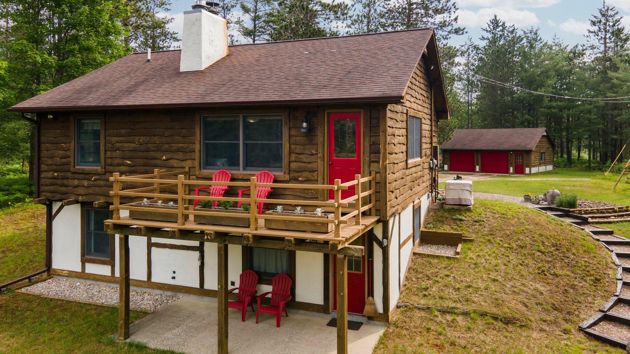 Property Photo: 6612 Old Vanderbilt Road MI 49795