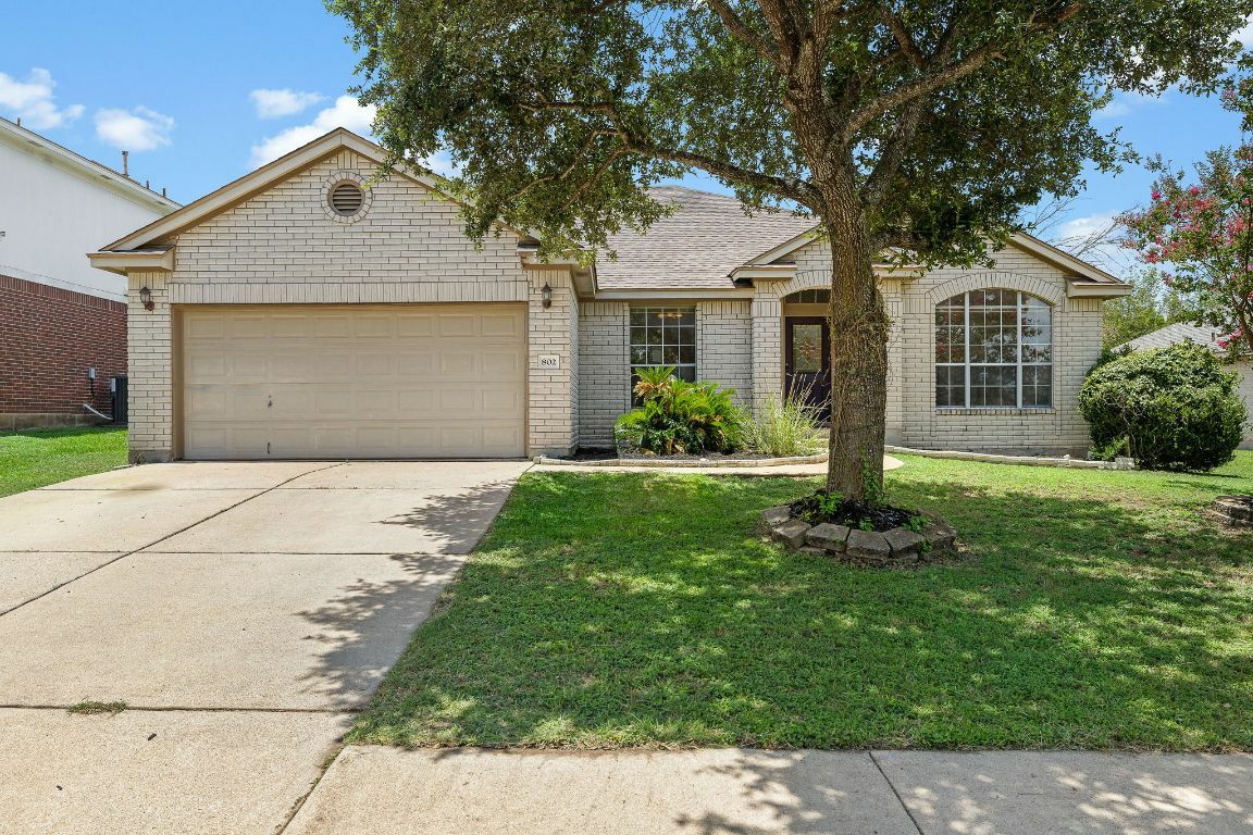Property Photo: 802 Sunflower Drive TX 78660