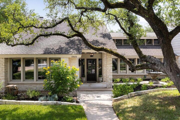 10601 Spicewood Parkway  Austin TX 78750 photo