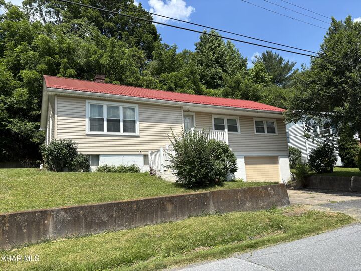 Property Photo: 179 Orchard Way PA 15522