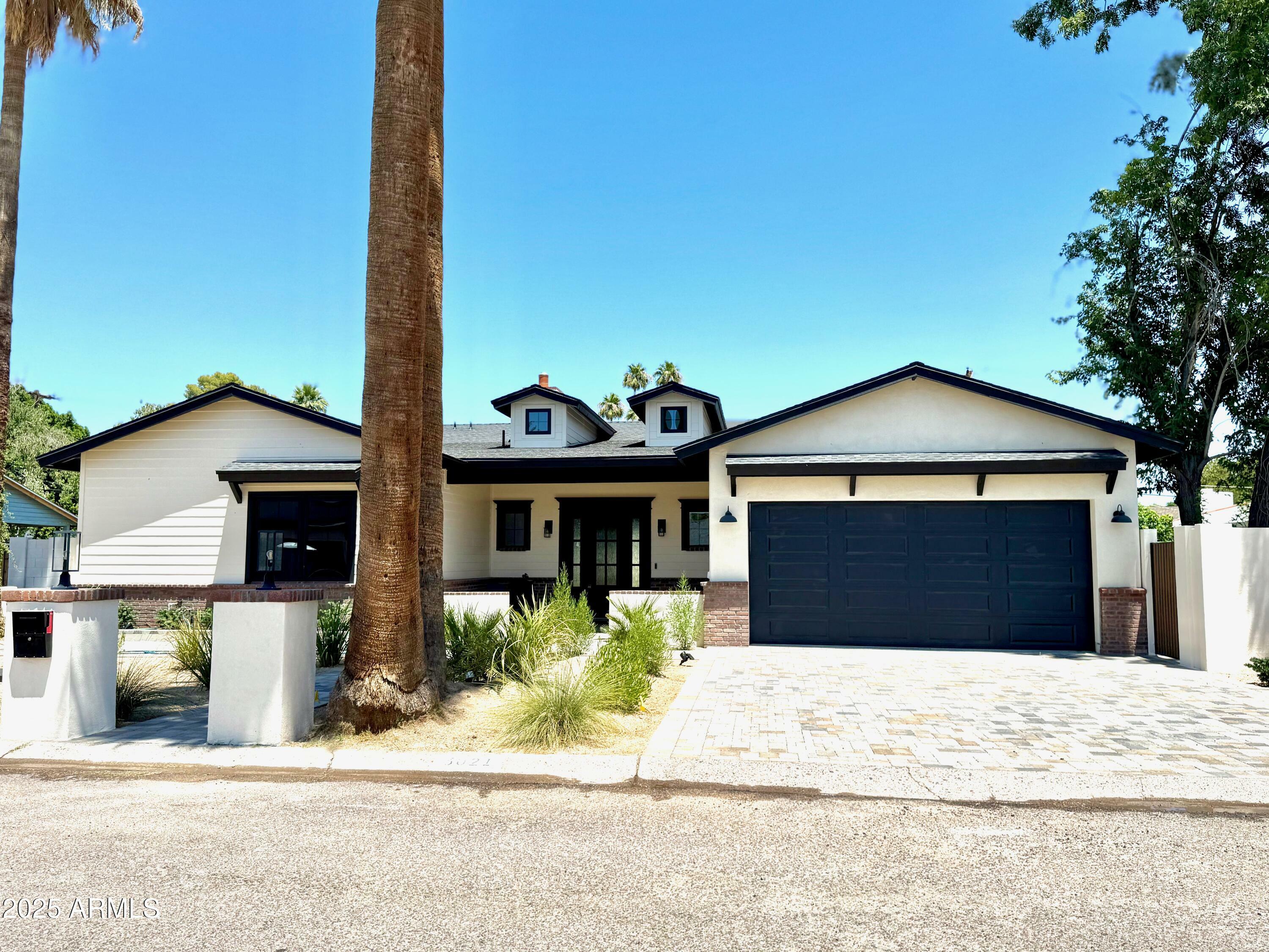 Property Photo: 3021 N 47th Street AZ 85018