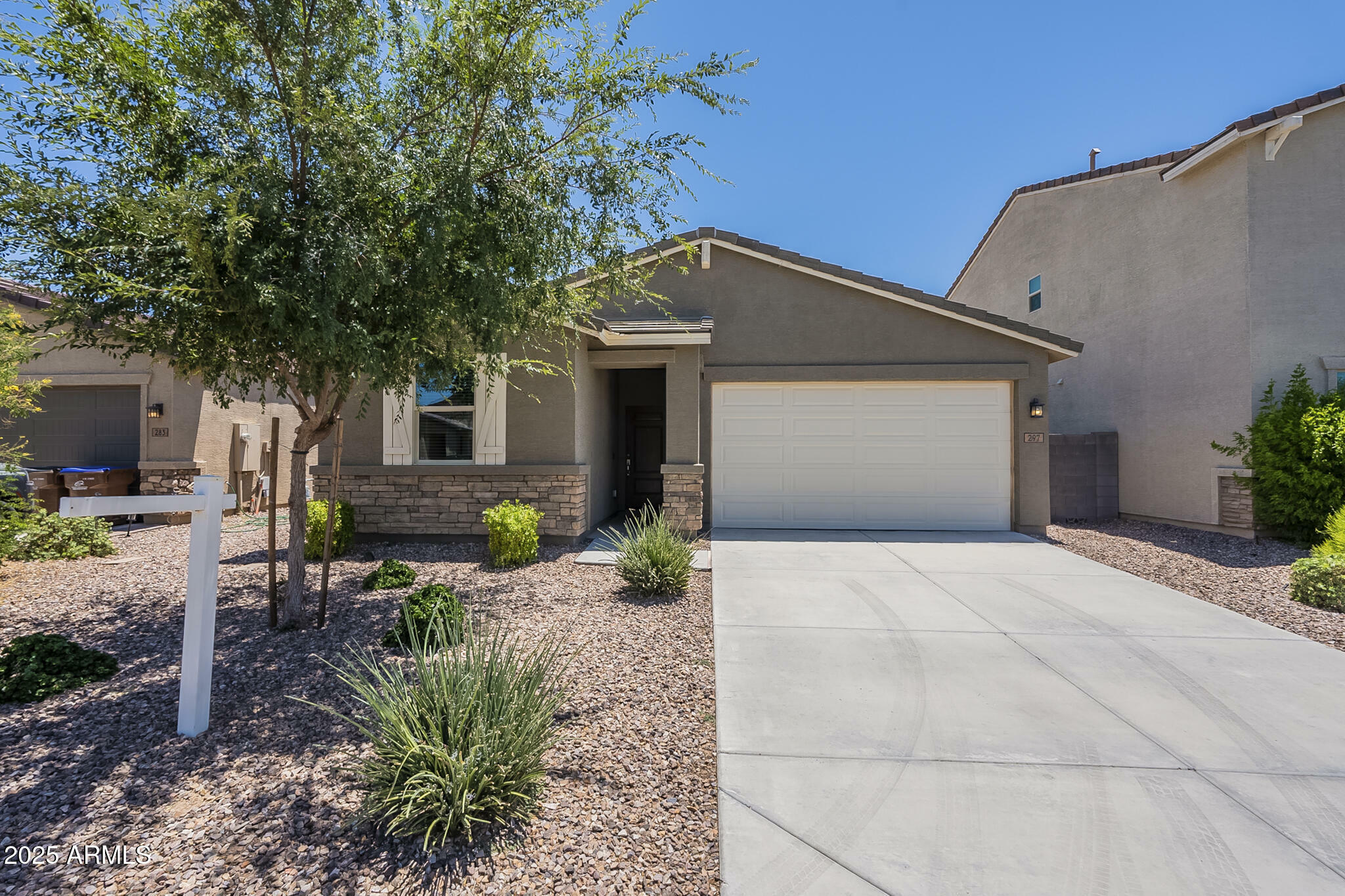 Property Photo:  297 W Nikita Drive  AZ 85140 