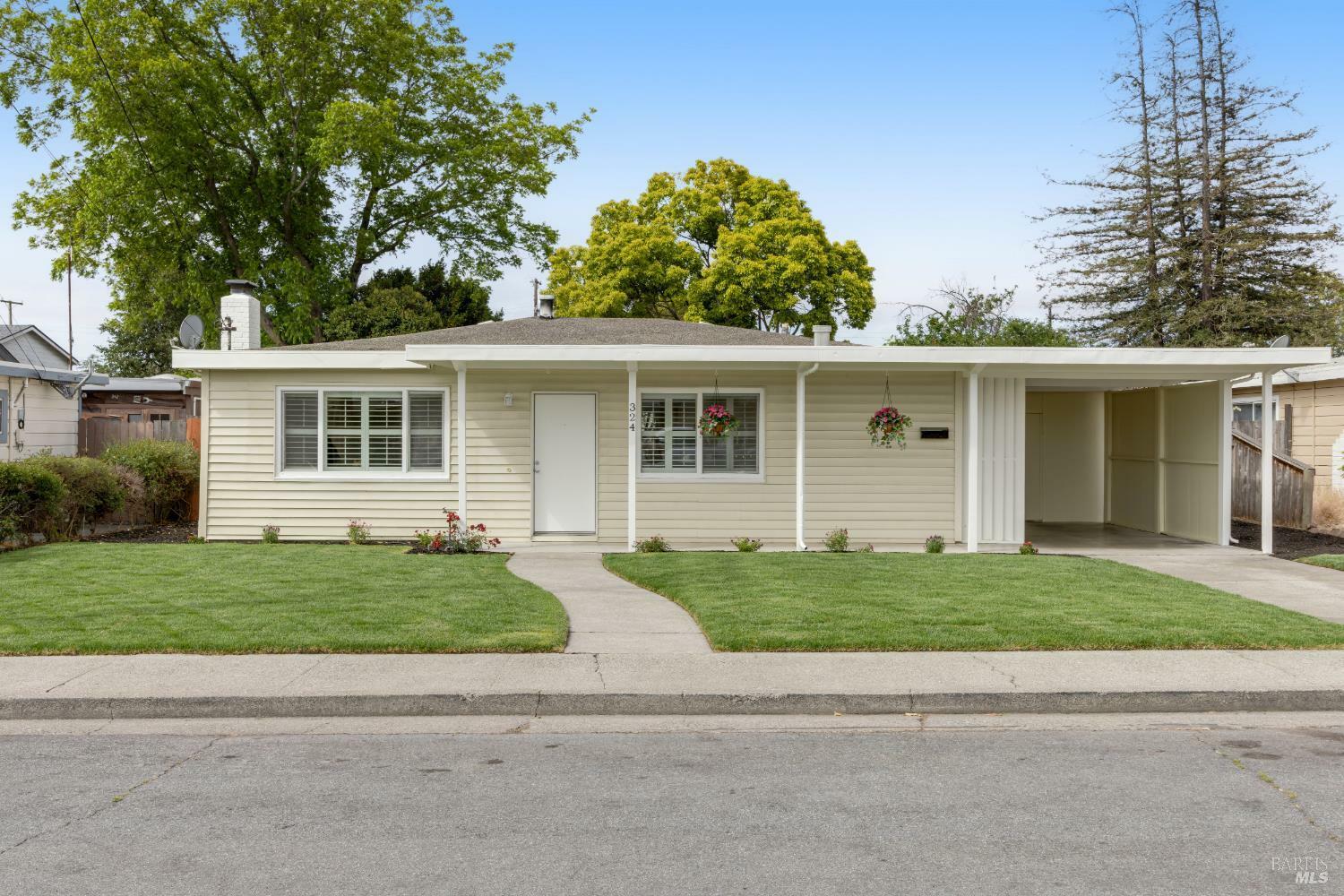 324 Cortez Drive  Petaluma CA 94954 photo