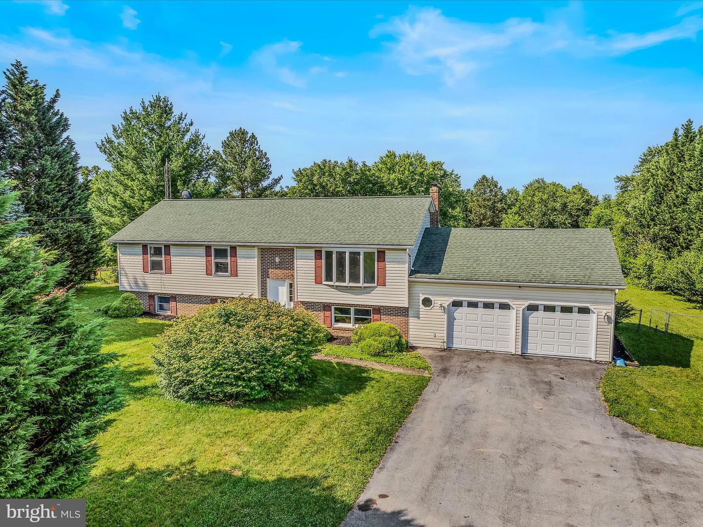 Property Photo: 116 Spur Road WV 25404