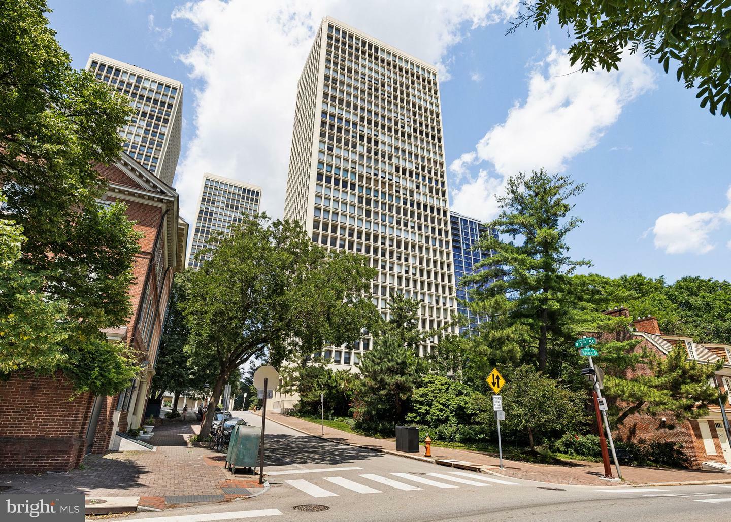 Property Photo: 220 Locust Street 7as PA 19106