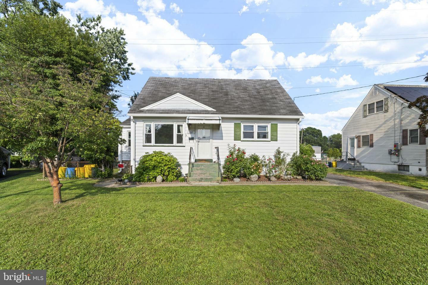 Property Photo:  102 Armour Avenue  NJ 08619 