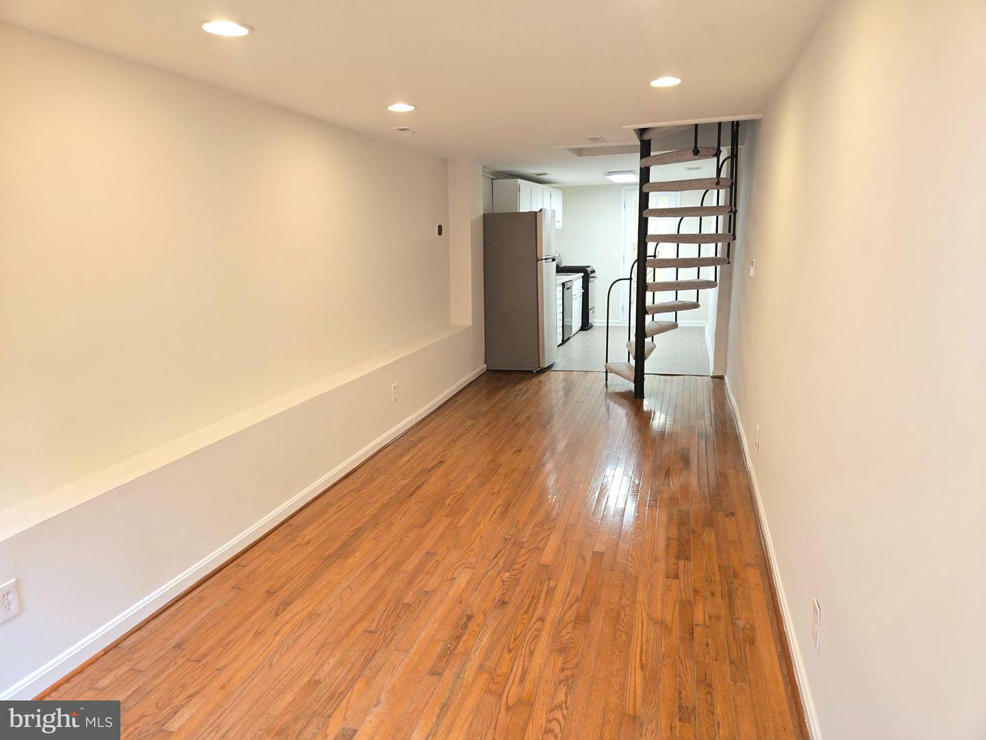 Property Photo: 237 S Chapel Street MD 21231