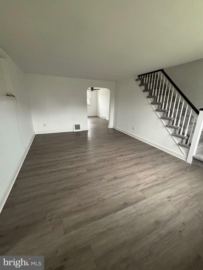 Property Photo: 964 Fairfax Road PA 19026