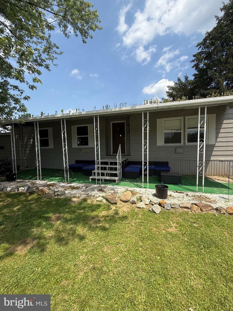 Property Photo:  703 Lake Drive  PA 17347 