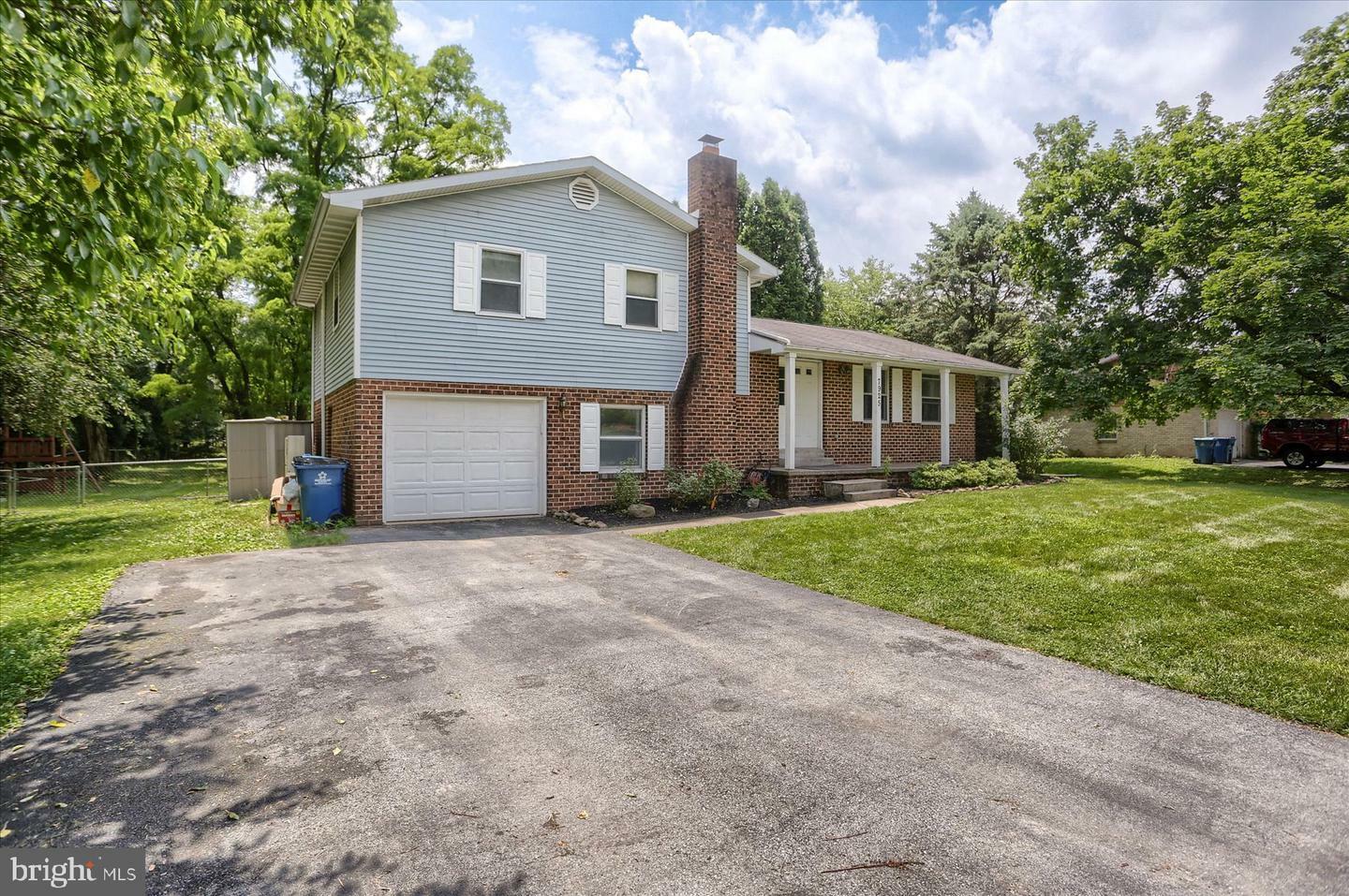 Property Photo:  7925 Rider Lane  PA 17112 