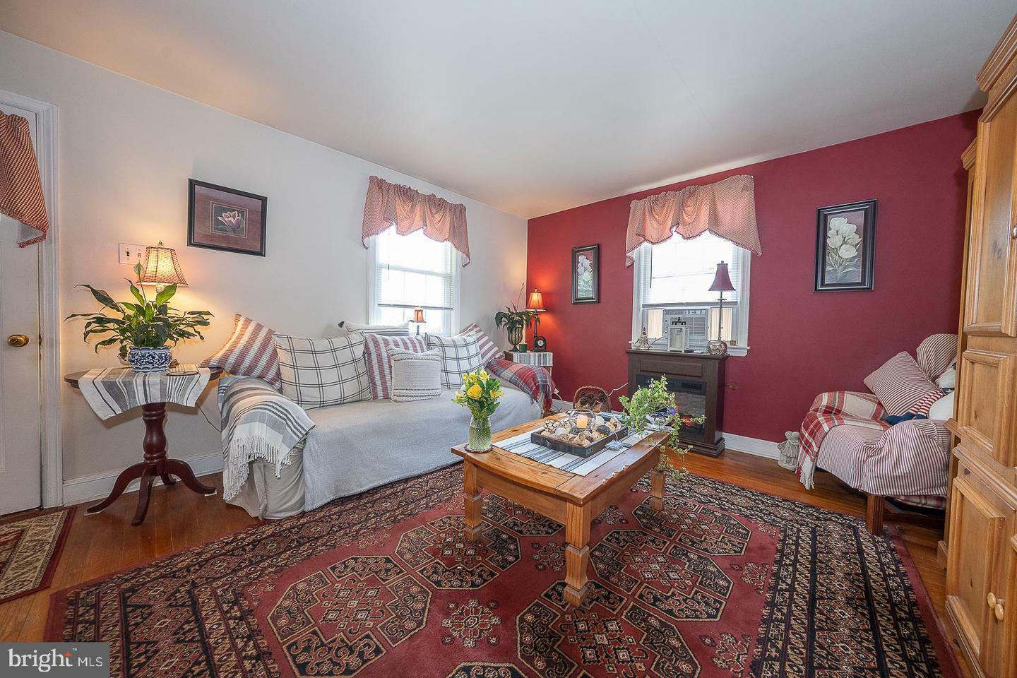 Property Photo: 127 Long Road PA 19406