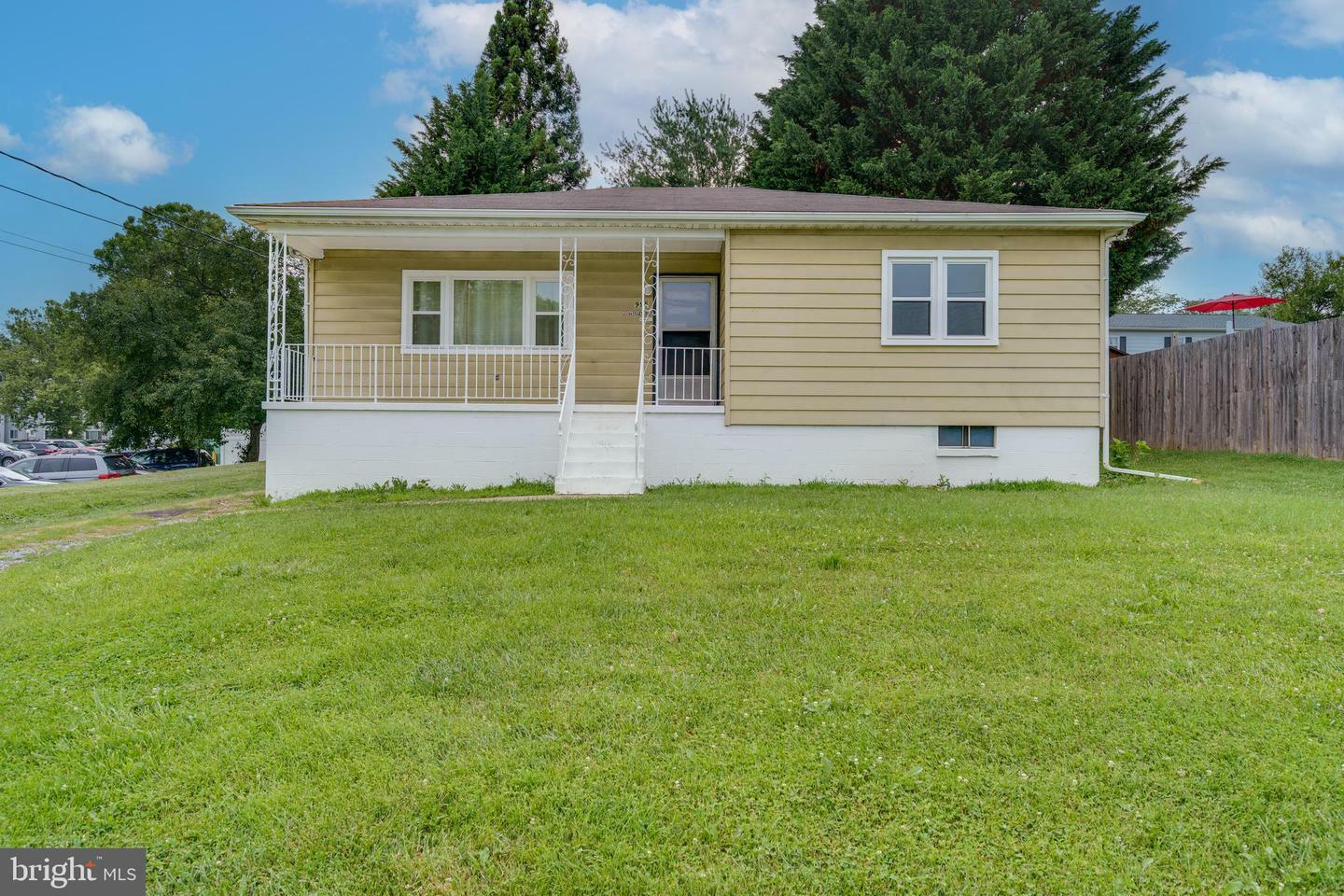 Property Photo: 995 N Mildred Street WV 25438