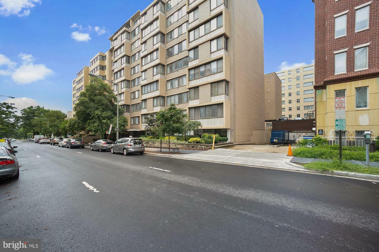 Property Photo:  522 21st Street NW 309  DC 20006 