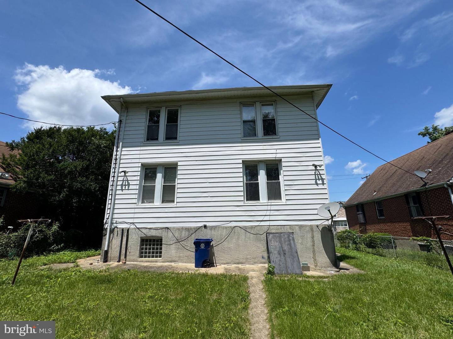 Property Photo:  2805 Oakley Avenue  MD 21215 
