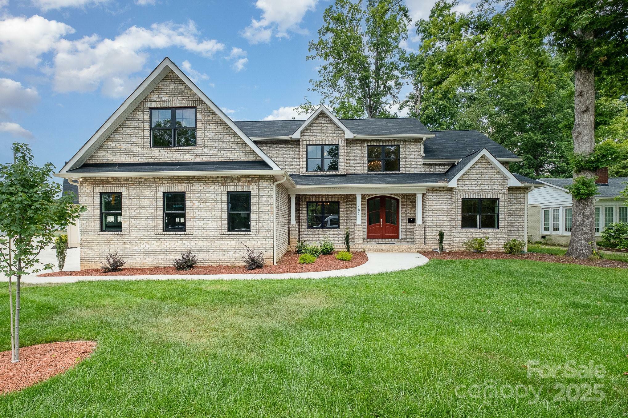 Property Photo: 101 McAlway Road NC 28211