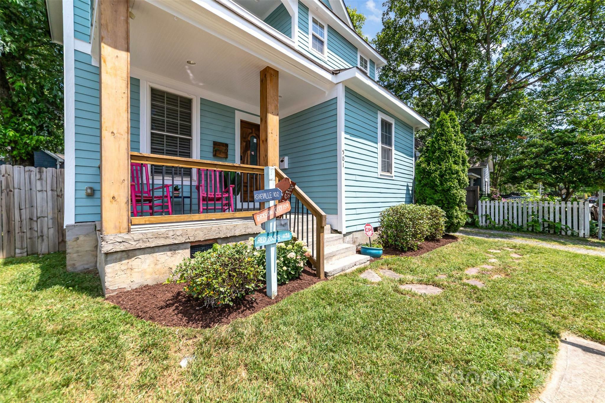 Property Photo: 501 Mercury Street NC 28205