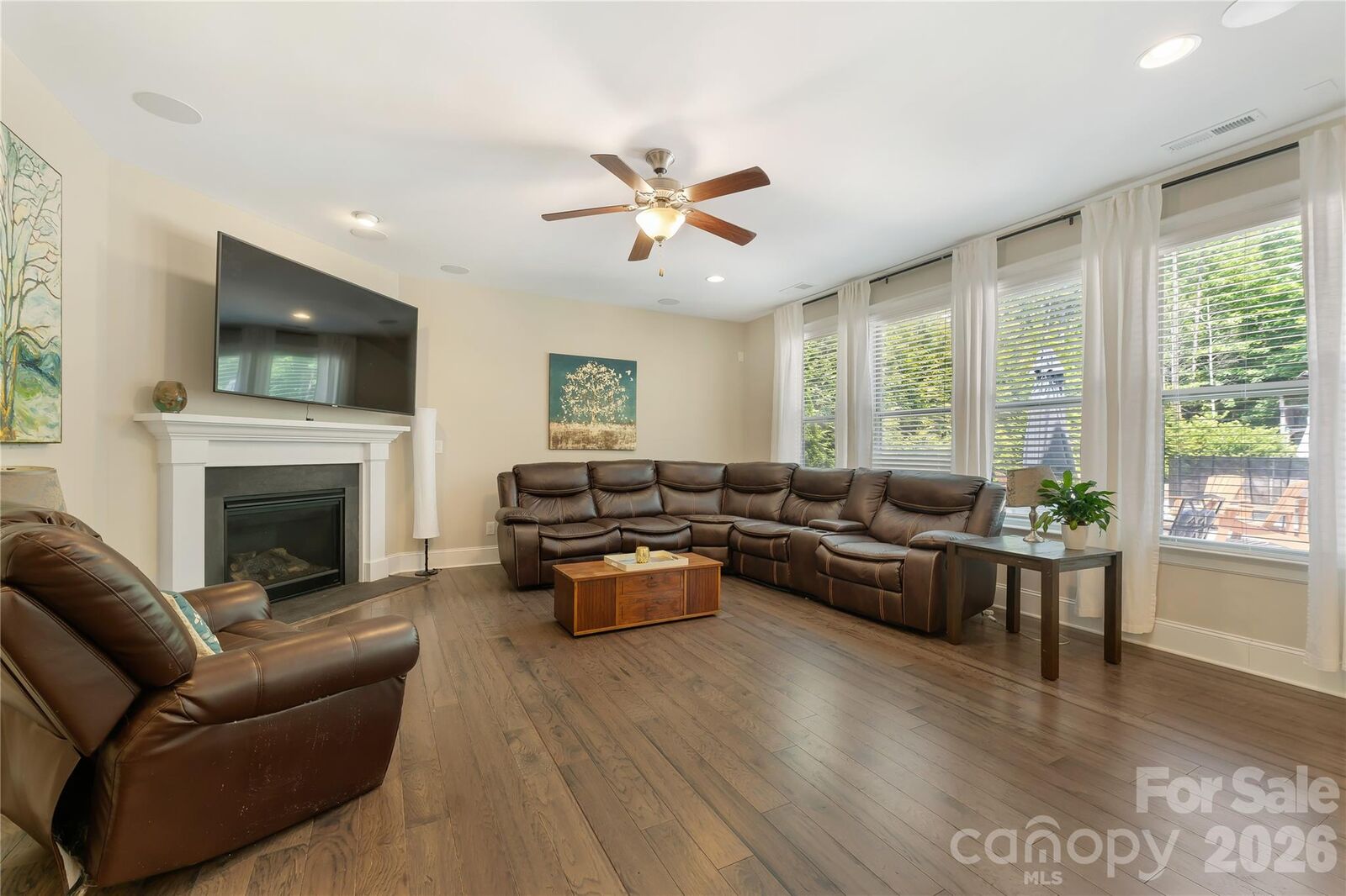 Property Photo:  1906 Pensco Pond Court  NC 28173 
