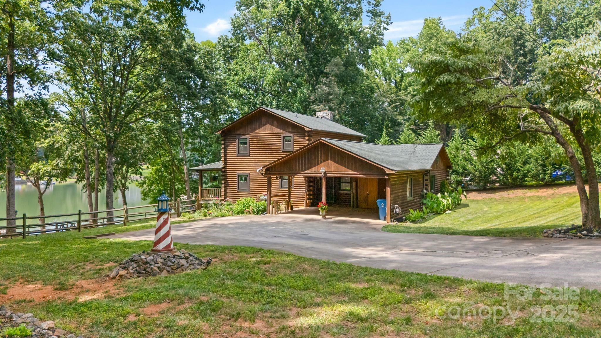 Property Photo:  6836 Summer Hill Drive  NC 28037 