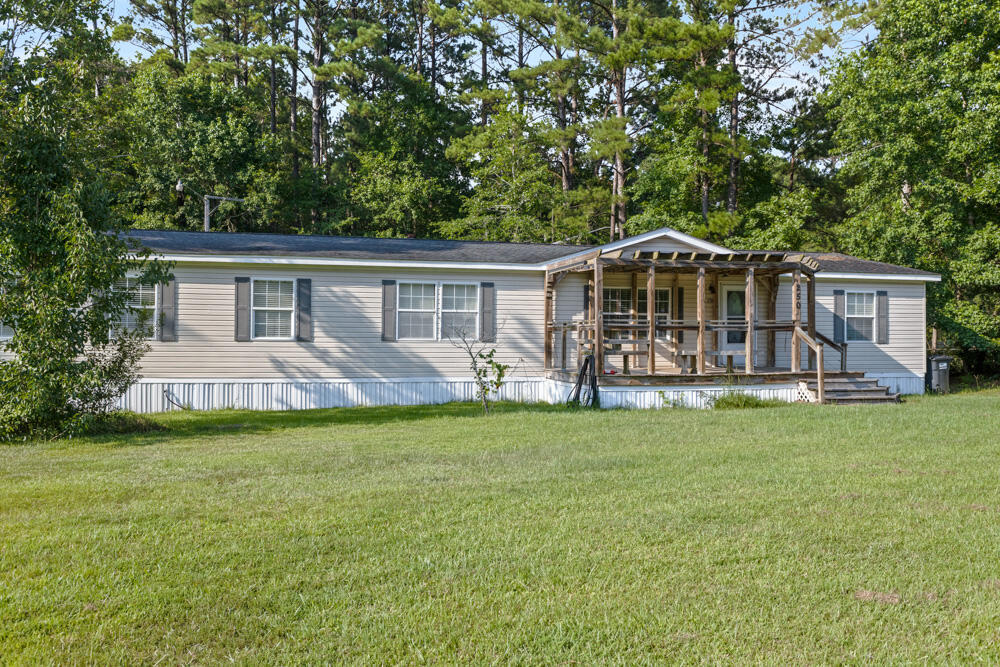 Property Photo: 250 W Medina Street SC 29483
