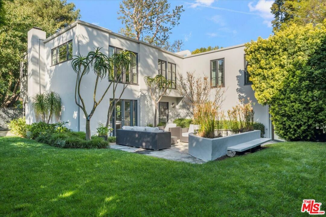 Property Photo: 3055 Nichols Canyon Rd CA 90046
