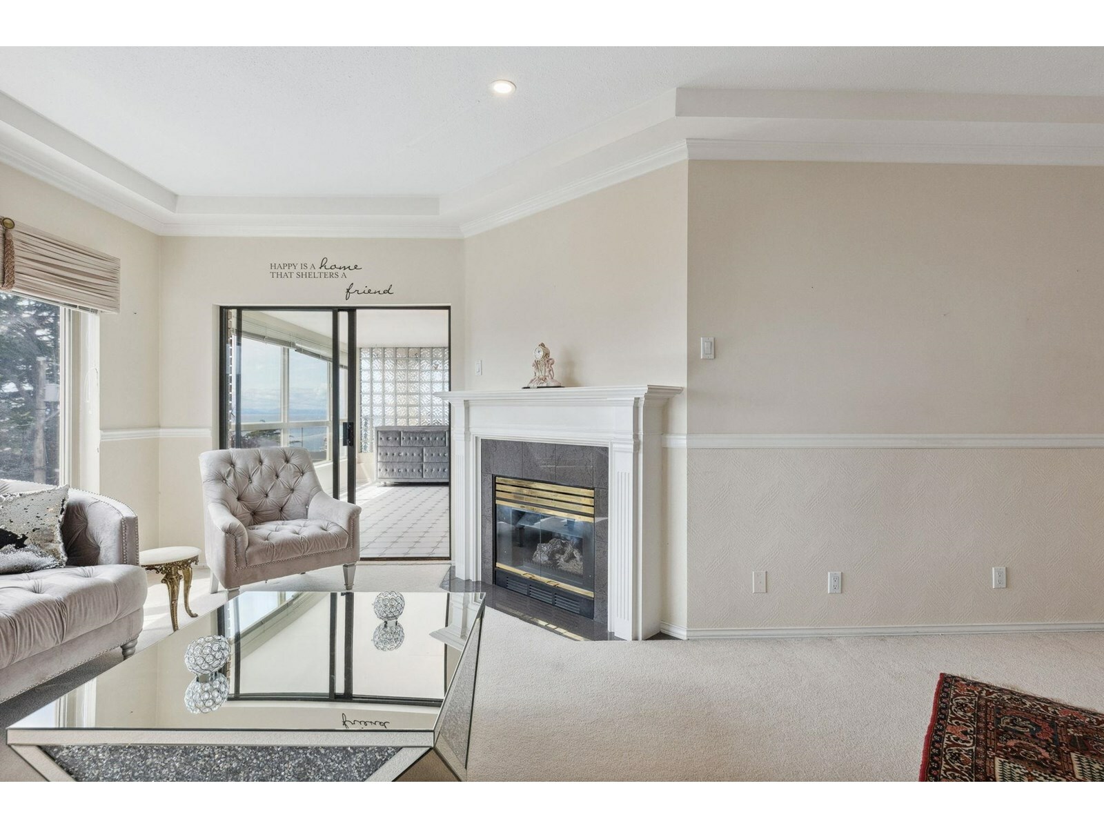 Property Photo: 15176 Buena Vista 204 BC V4B 1Y3