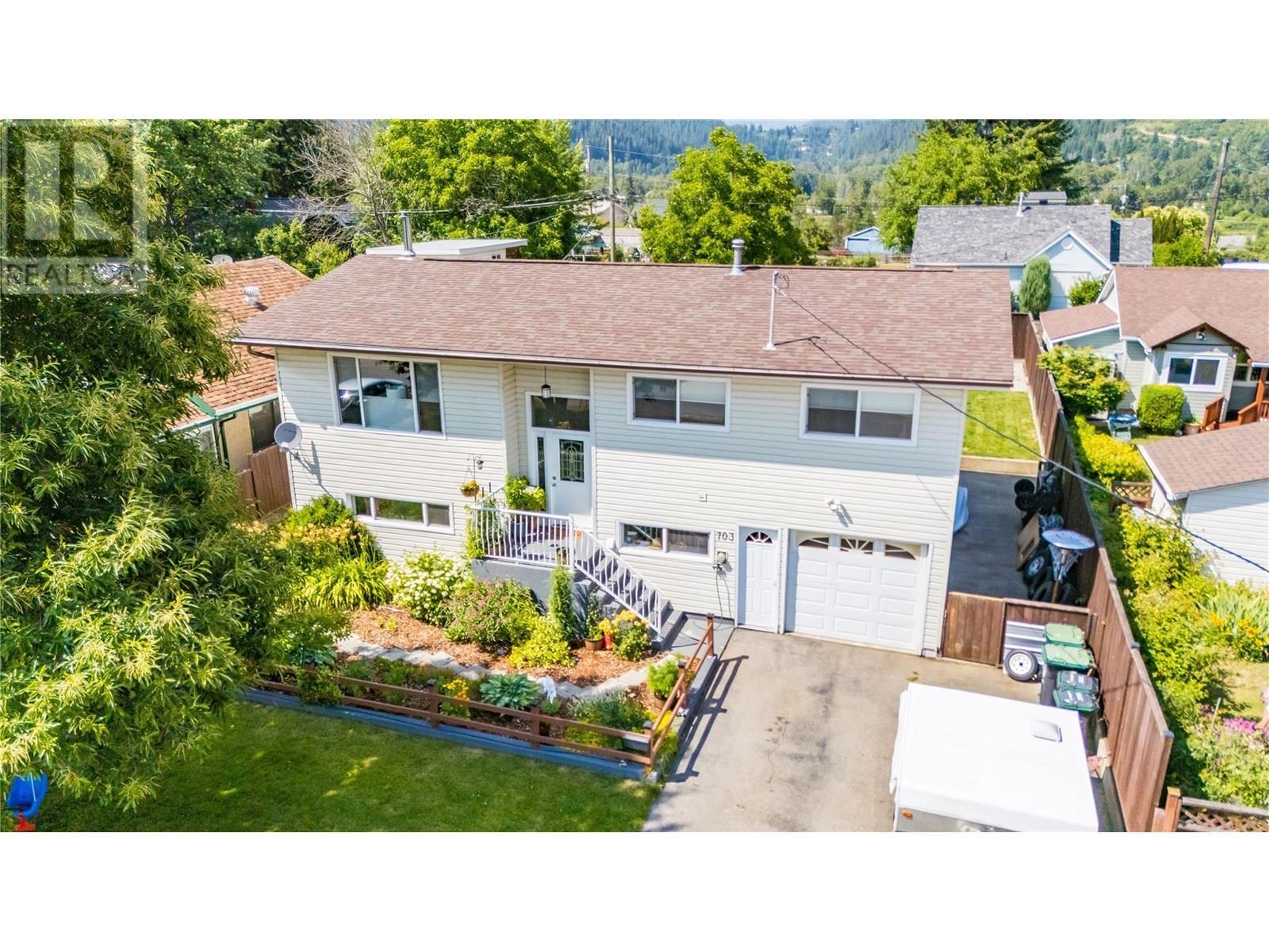 Property Photo: 703 2nd Street BC V1N 1Y9