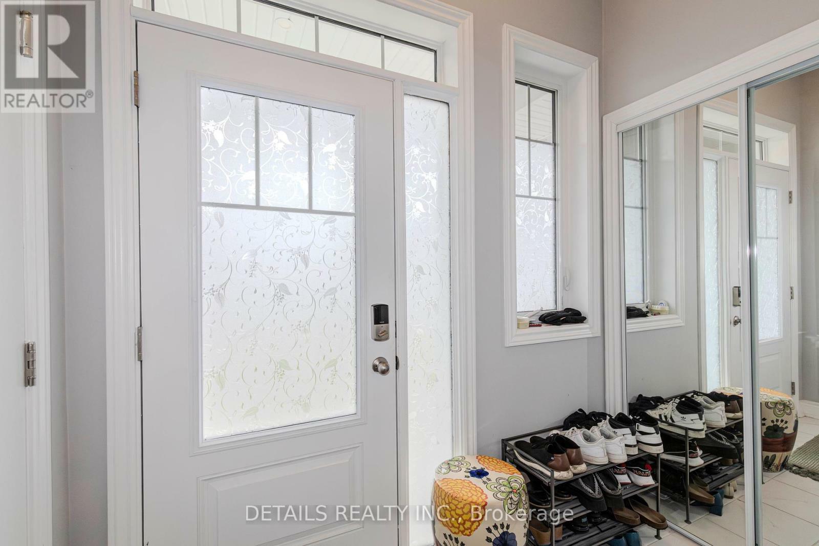 Photo de la propriété: 557 Flagstaff Drive ON K2J 6T5