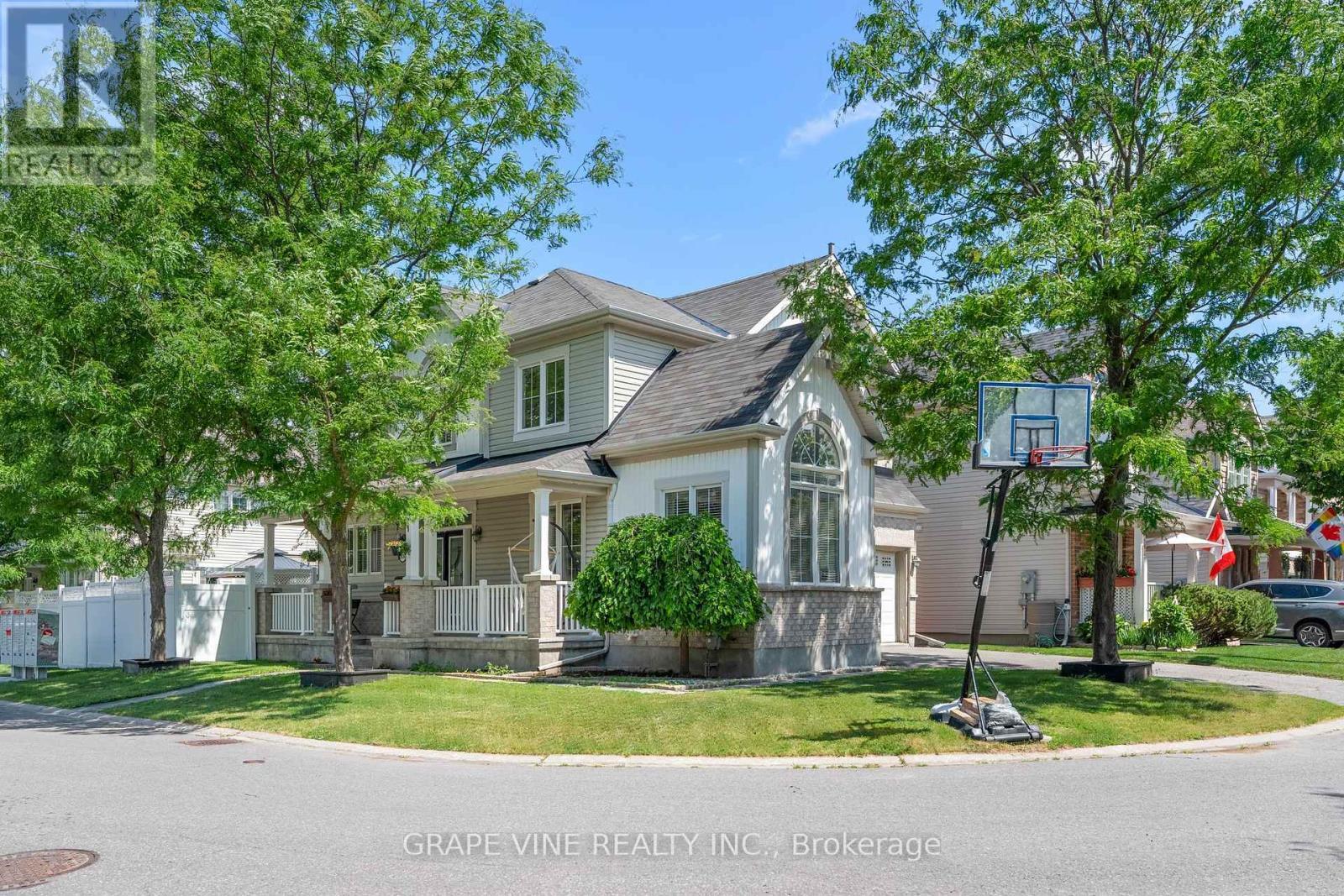 Property Photo: 2634 Fallingwater Circle ON K2J 0R7