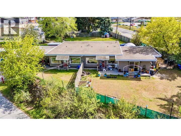 Photo de la propriété: 714 12th Street BC V1N 2K3