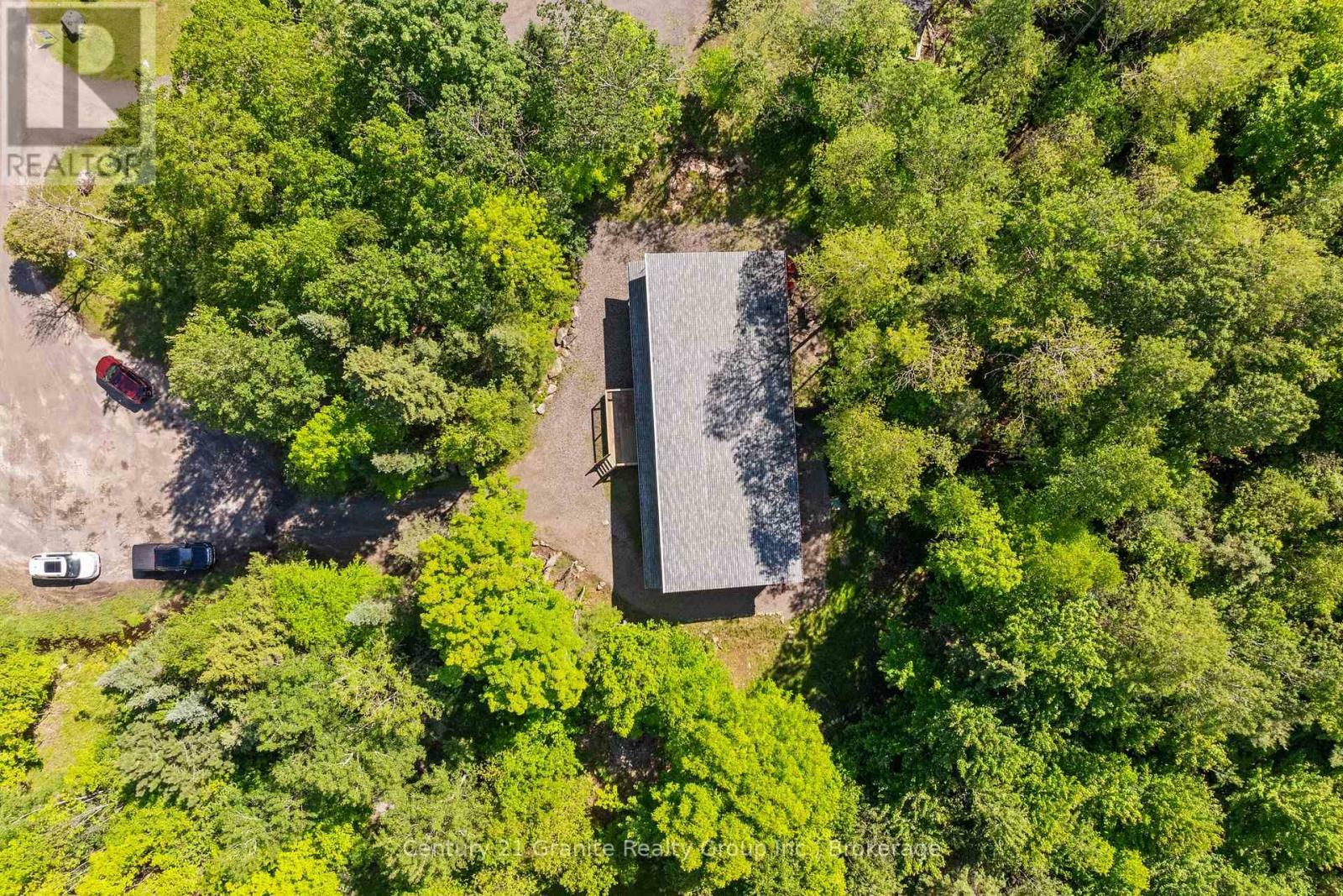 Property Photo: 51 Farmcrest Avenue ON K0M 1S0