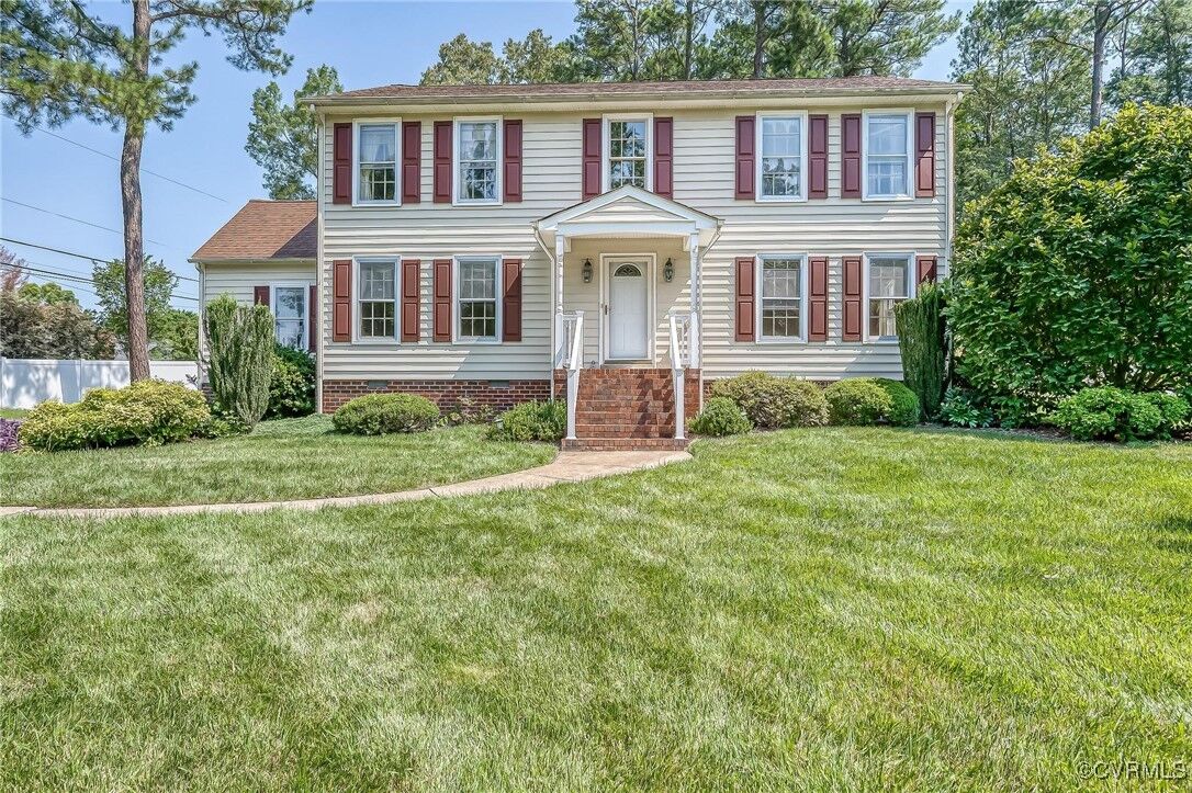 Property Photo: 10108 Waltham Drive VA 23238