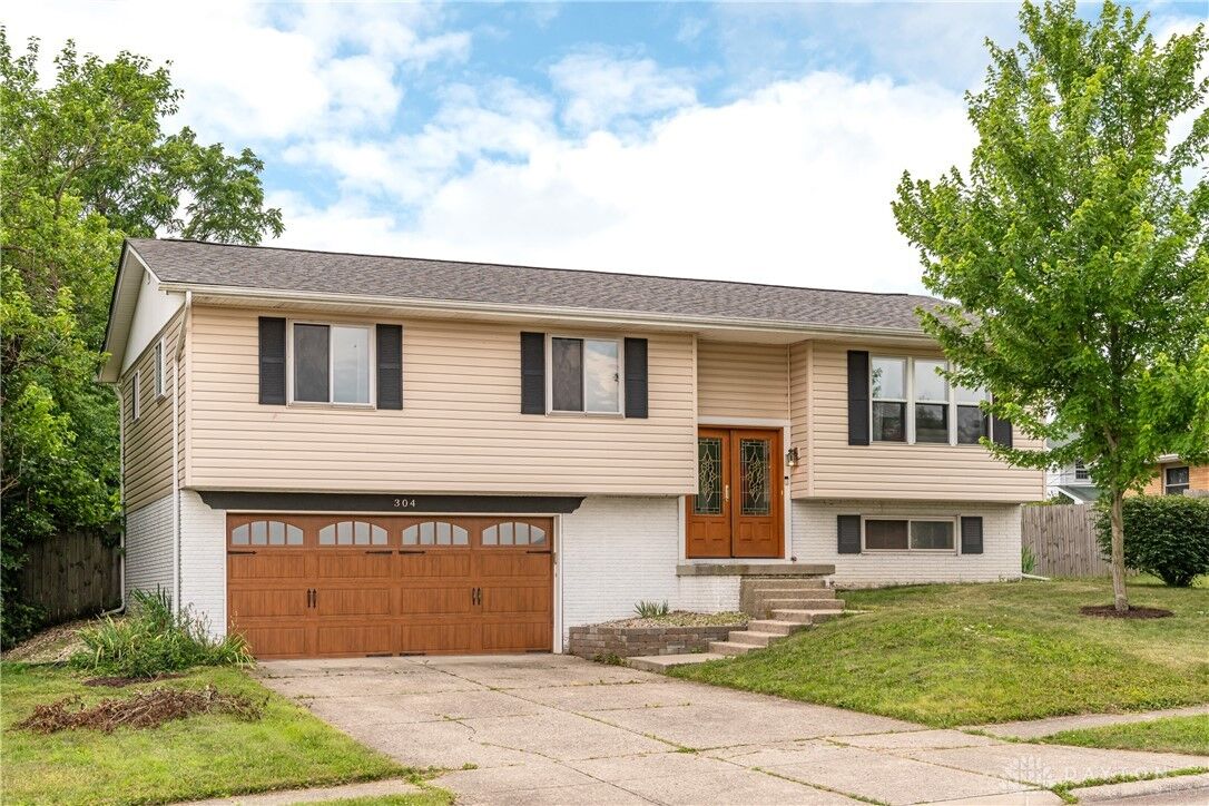 Property Photo: 304 Fairway Drive OH 45324
