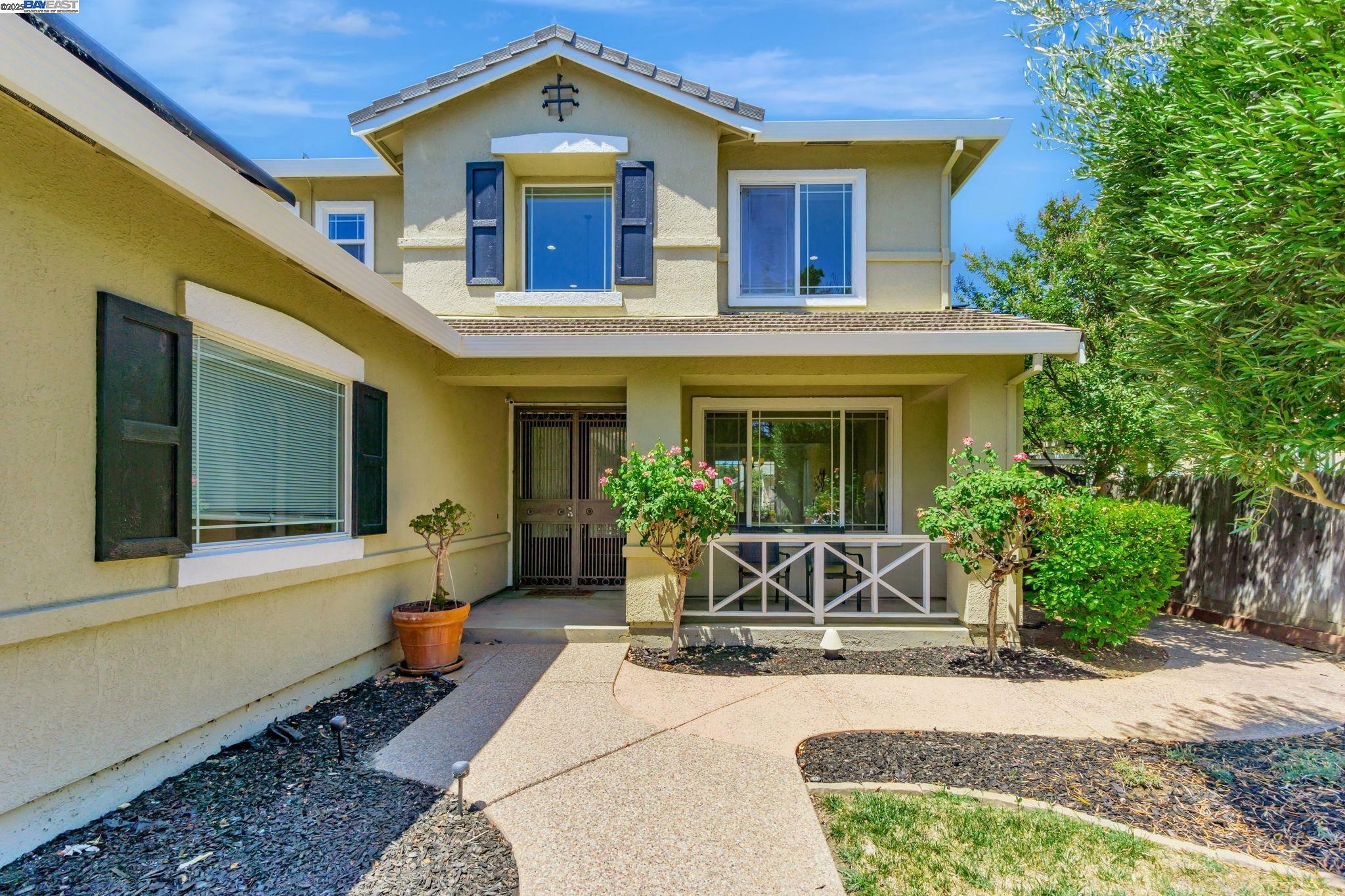 Property Photo: 1065 Somersby Way CA 94513