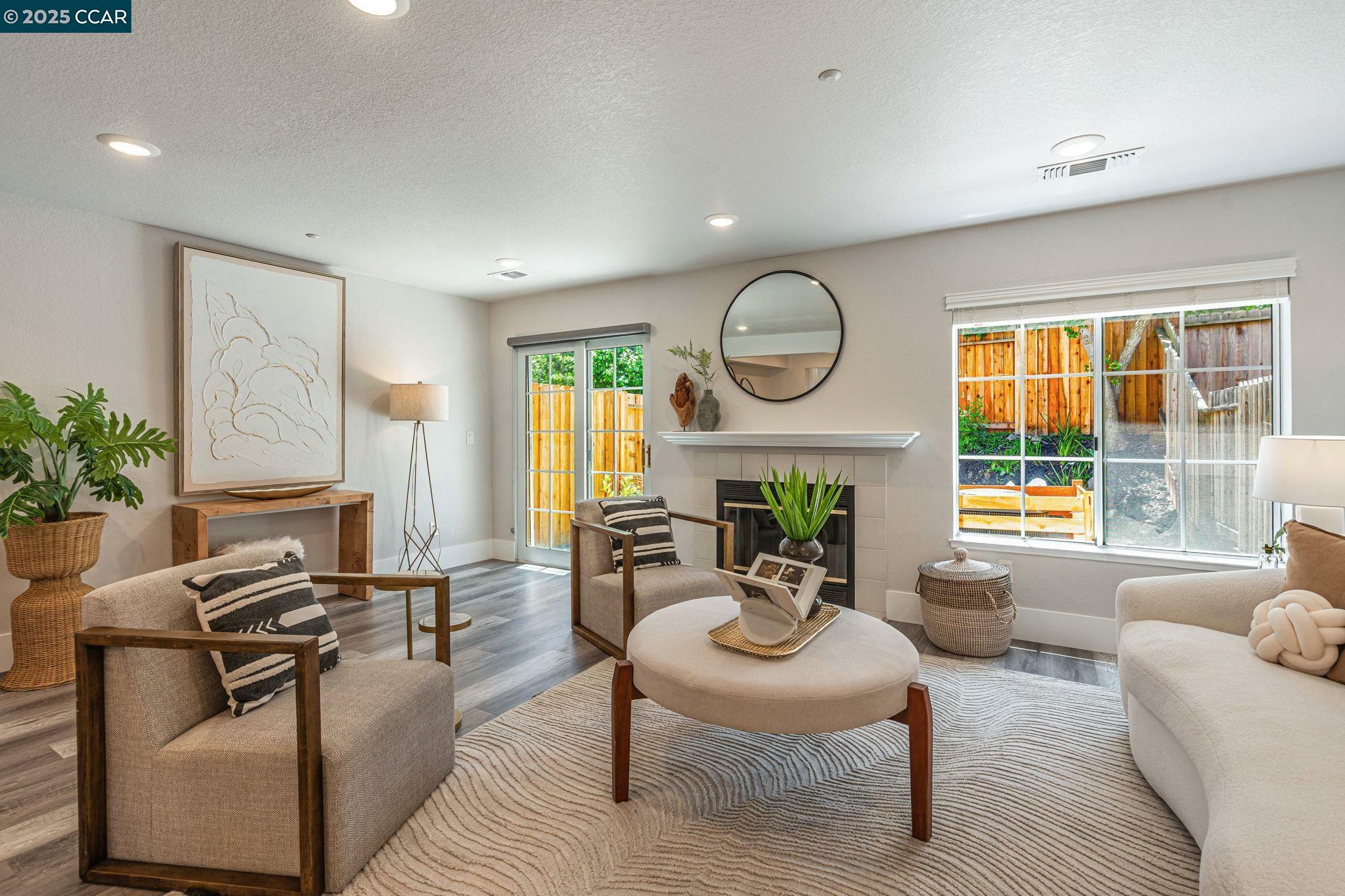 Property Photo: 362 Columbia Cir CA 94510